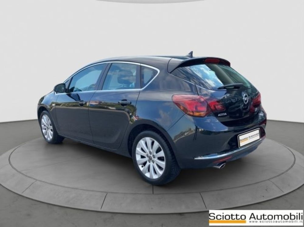 Opel Astra usata a Messina (4)