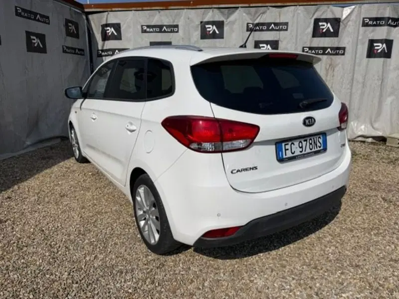 Kia Carens usata a Prato (2)