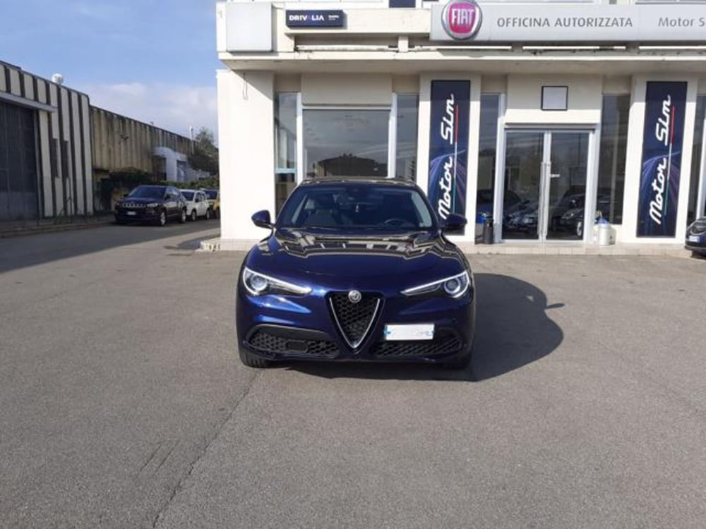 Alfa Romeo Stelvio usata a Firenze (2)