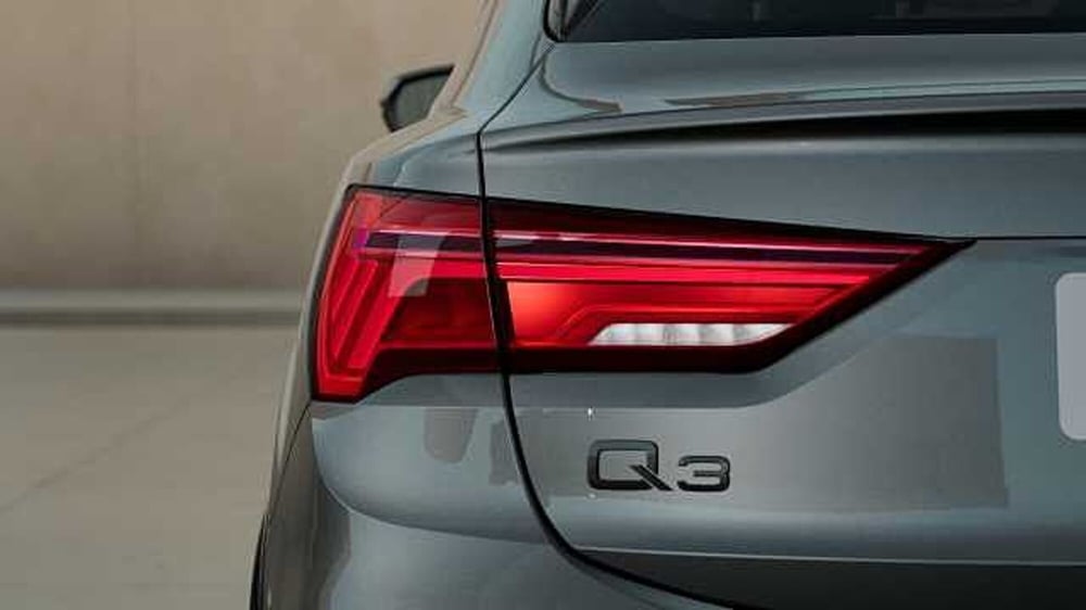 Audi Q3 Sportback usata a Varese (8)