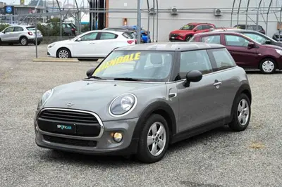 MINI Mini 1.5 One 75 CV 5 porte del 2019 usata a Pianezza
