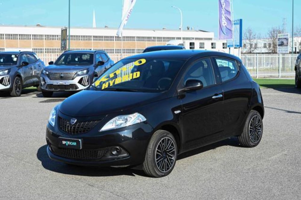 Lancia Ypsilon nuova a Torino