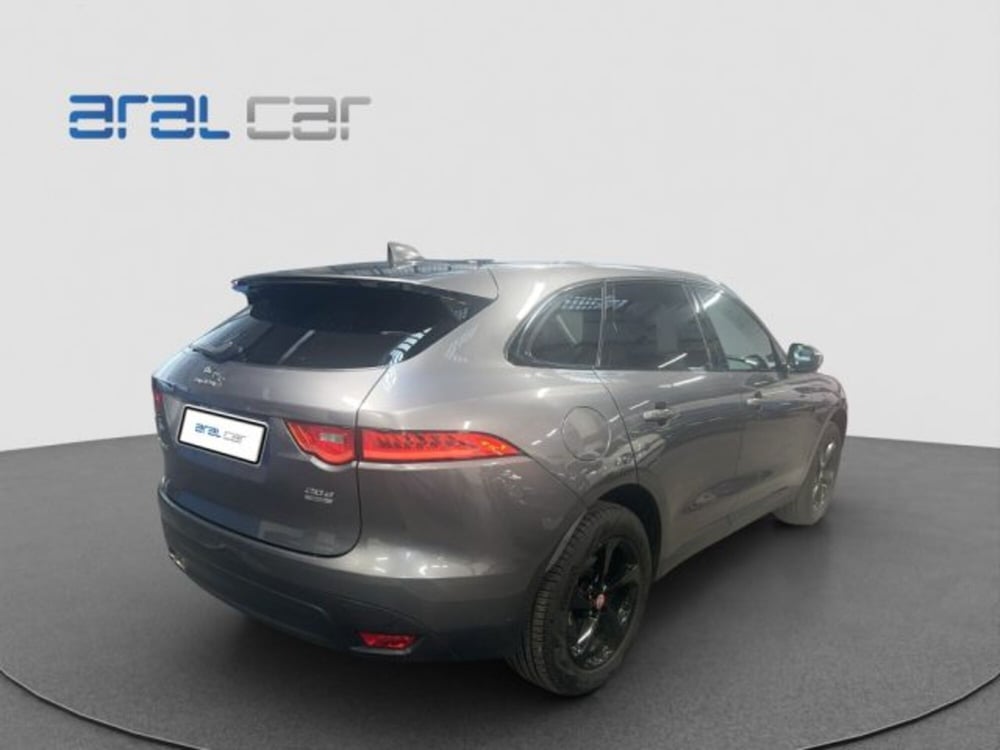 Jaguar F-Pace usata a Torino (6)