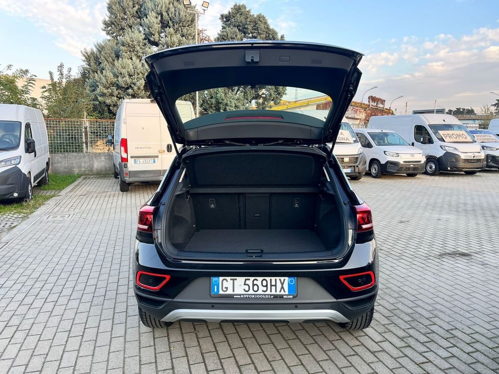 Volkswagen T-Roc usata a Milano (9)