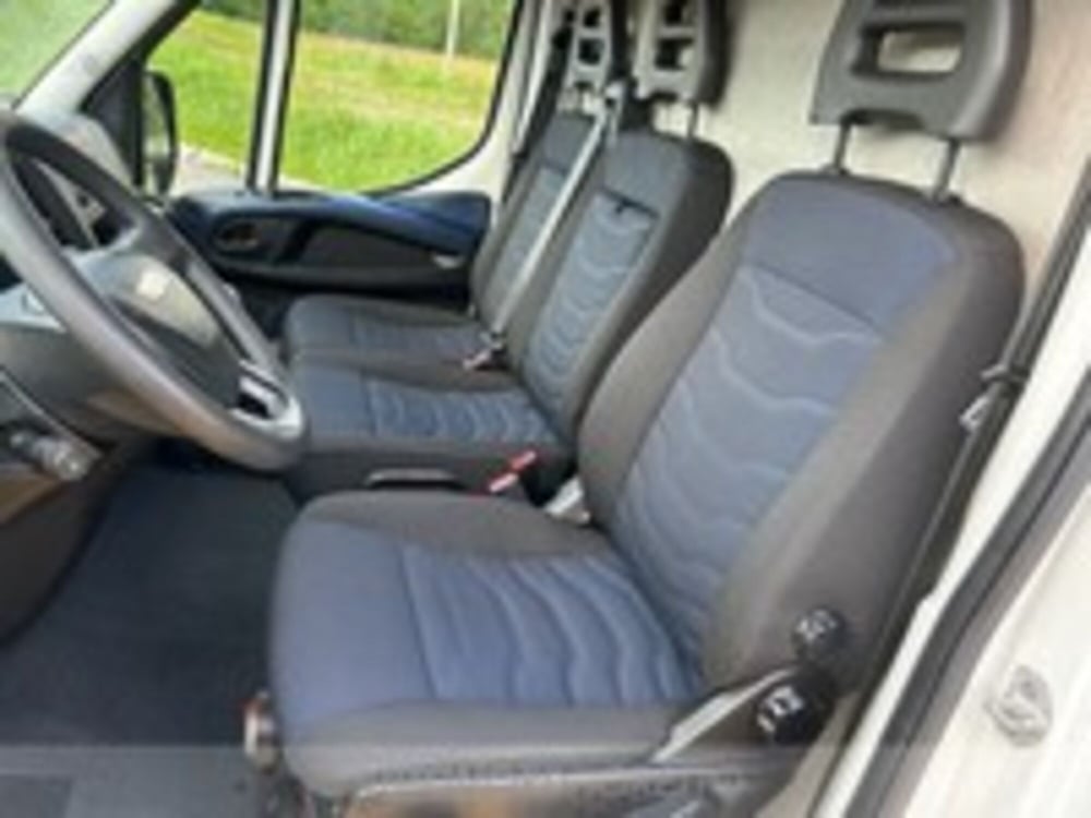 Iveco Daily Cabinato usata a Pordenone (10)