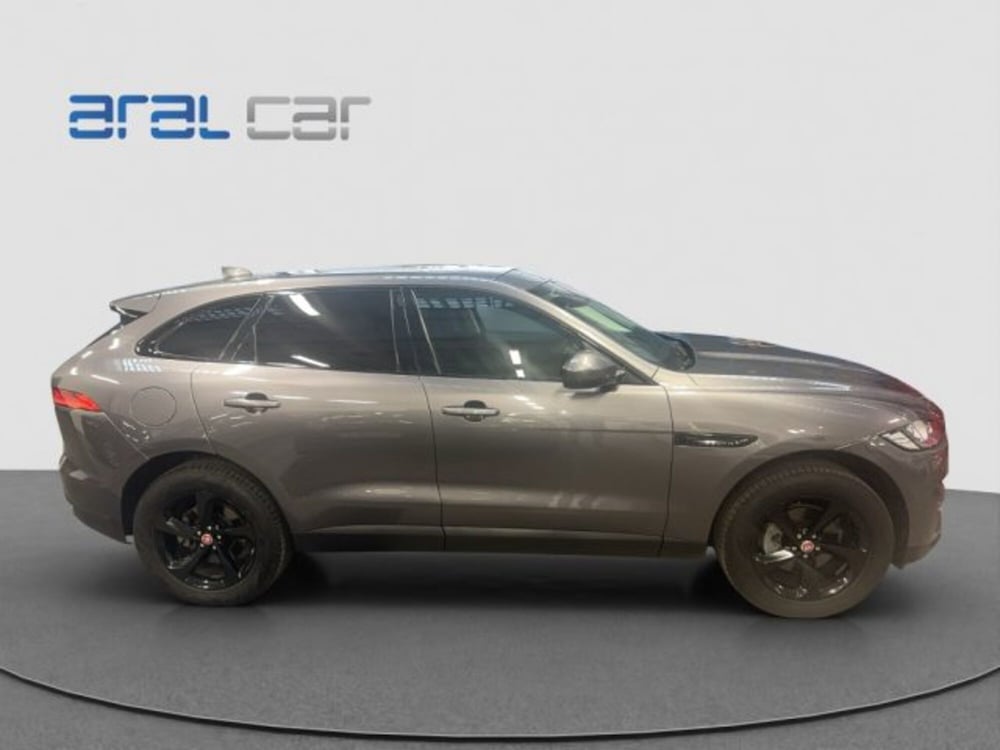 Jaguar F-Pace usata a Torino (7)