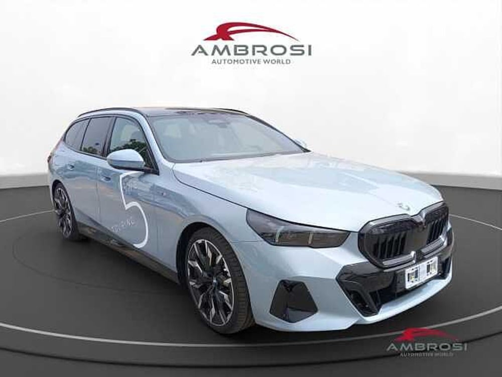 BMW Serie 5 Touring nuova a Viterbo (2)