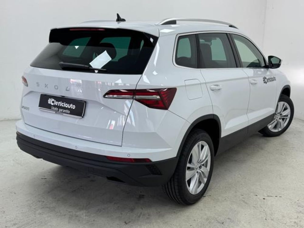 Skoda Karoq nuova a Como (2)