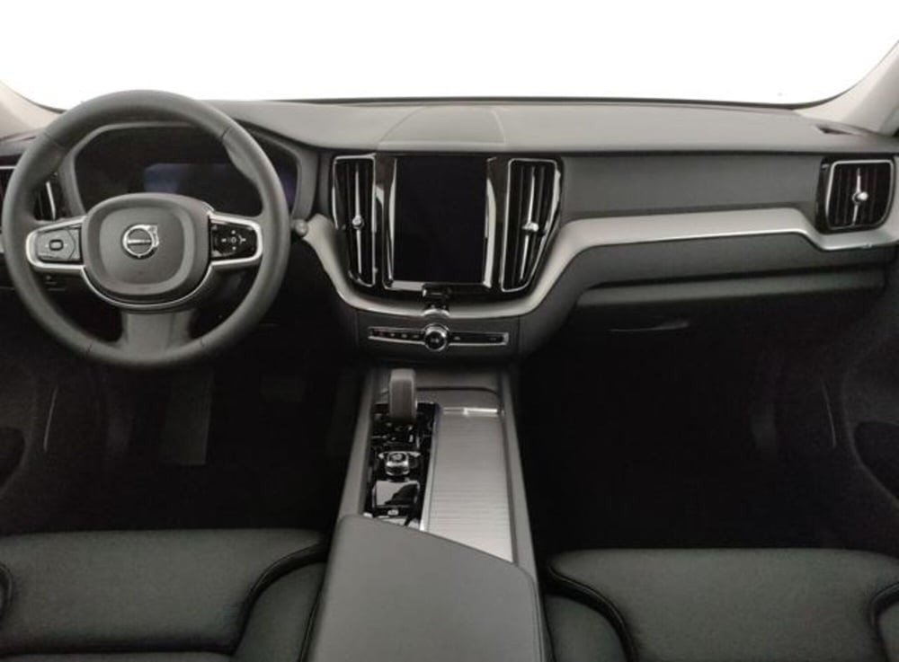 Volvo XC60 nuova a Modena (10)