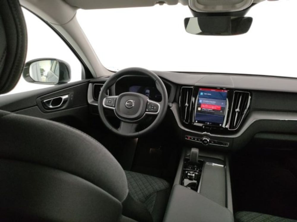 Volvo XC60 nuova a Modena (19)