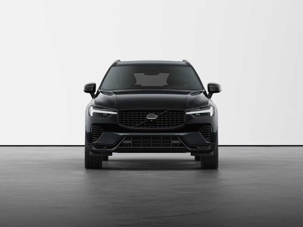 Volvo XC60 nuova a Bari (3)