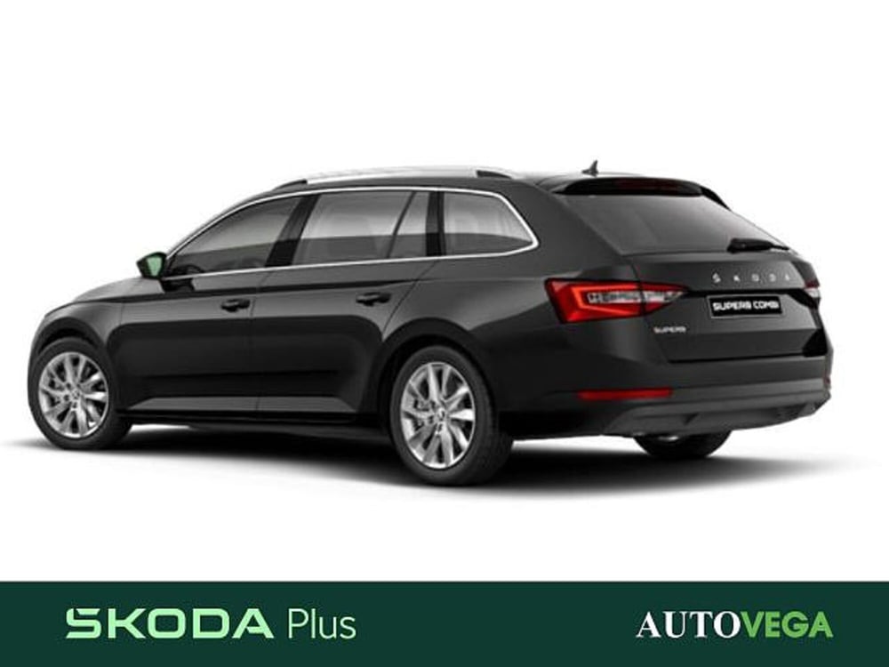 Skoda Superb nuova a Vicenza (2)