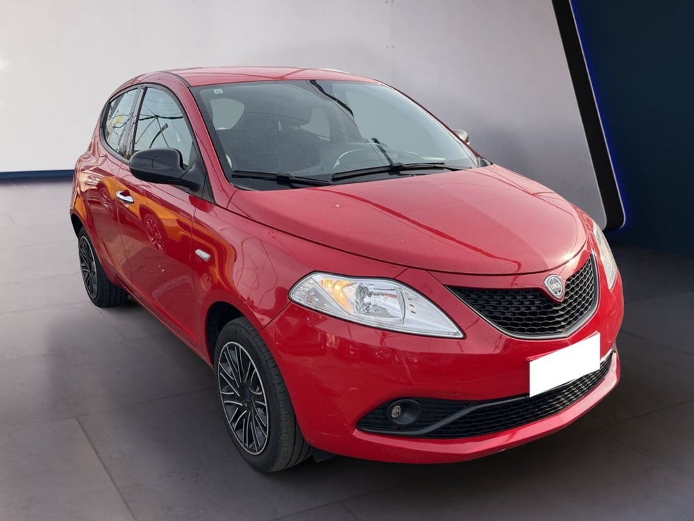 Lancia Ypsilon usata a Torino (2)