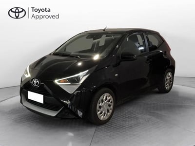 Toyota Aygo 1.0 VVT-i 72 CV 5 porte x-play del 2021 usata a Torino