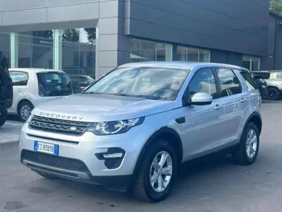 Land Rover Discovery Sport 2.0 TD4 150 CV SE del 2015 usata a Massarosa
