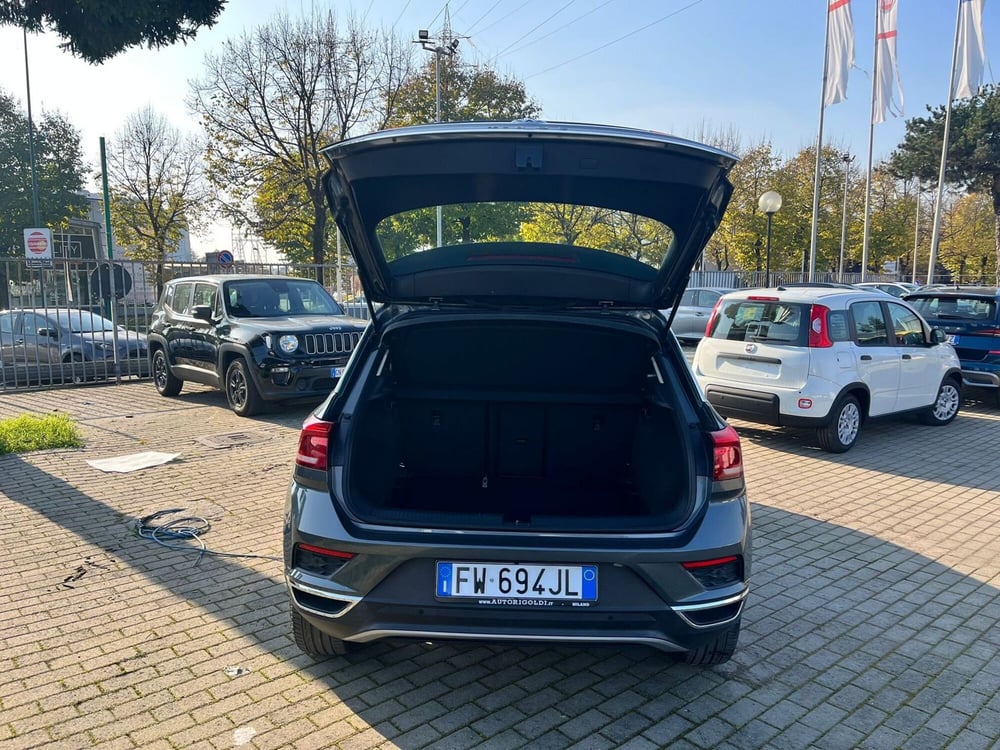 Volkswagen T-Roc usata a Milano (9)