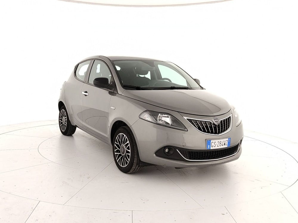 Lancia Ypsilon usata a Caserta