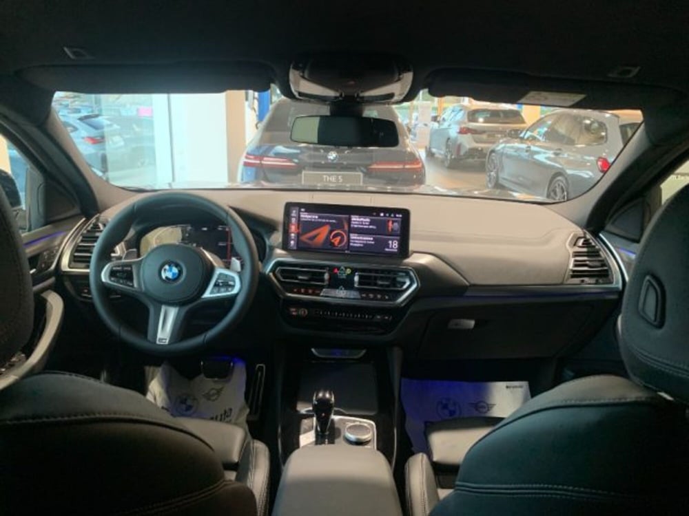 BMW X4 nuova a Lecce (13)