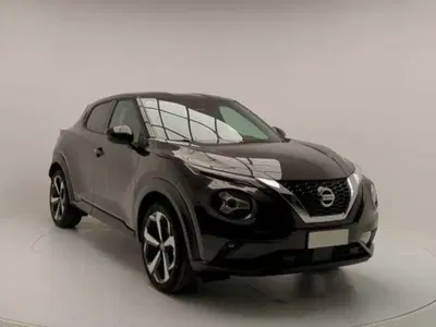 Nissan Juke 1.0 DIG-T 114 CV DCT Kiiro del 2022 usata a Pratola Serra