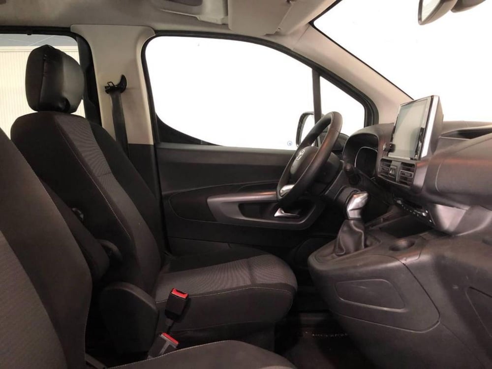 Toyota Proace City Verso usata a Torino (8)