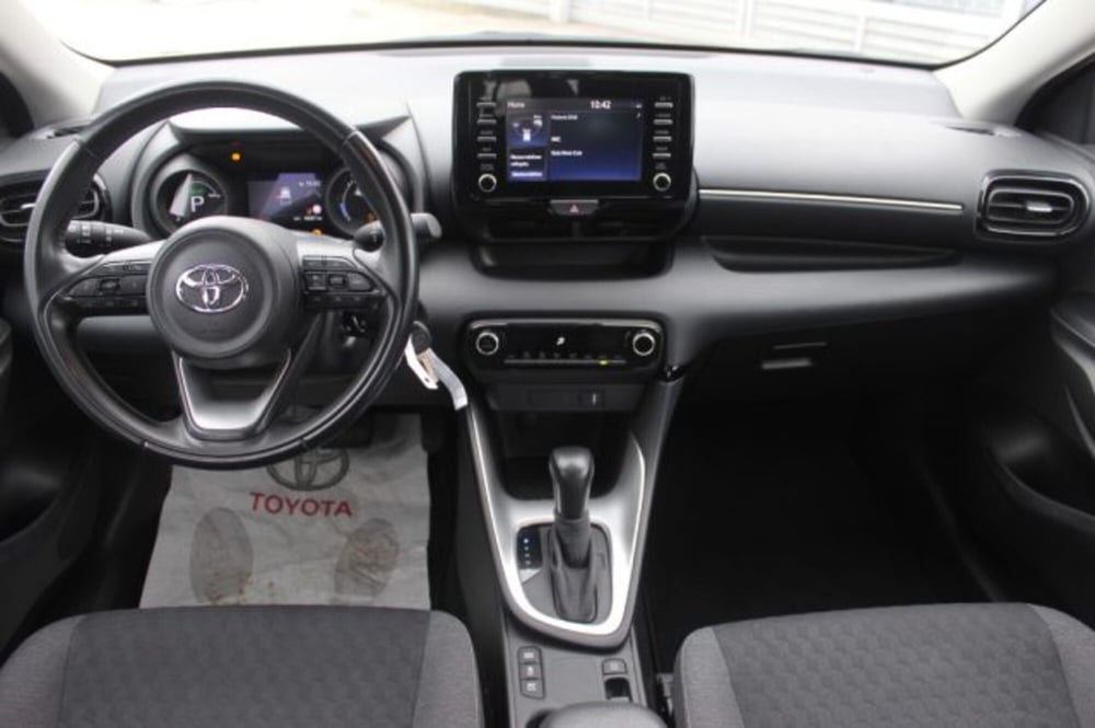 Toyota Yaris Cross usata a Roma (9)