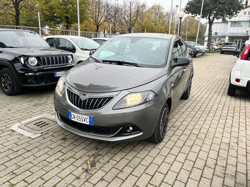 Lancia Ypsilon usata a Milano