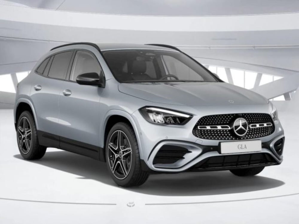 Mercedes-Benz GLA SUV nuova a Verona