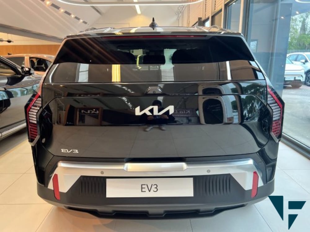 Kia EV3 nuova a Udine (5)