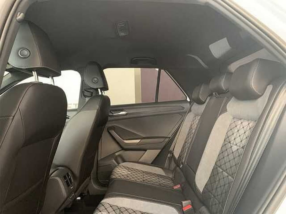 Volkswagen T-Roc nuova a Cosenza (9)