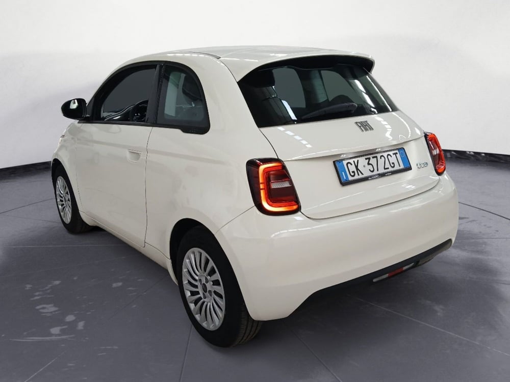 Fiat 500e usata a Lecce (7)