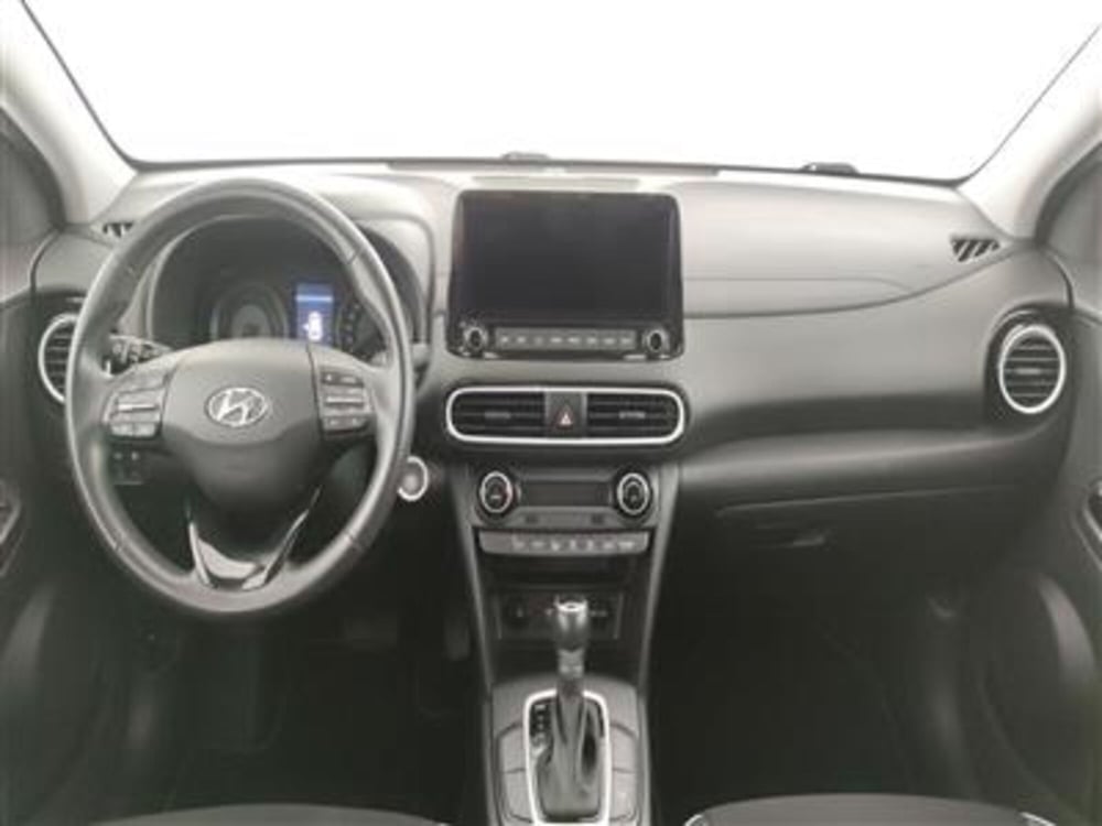 Hyundai Kona usata a Bari (14)