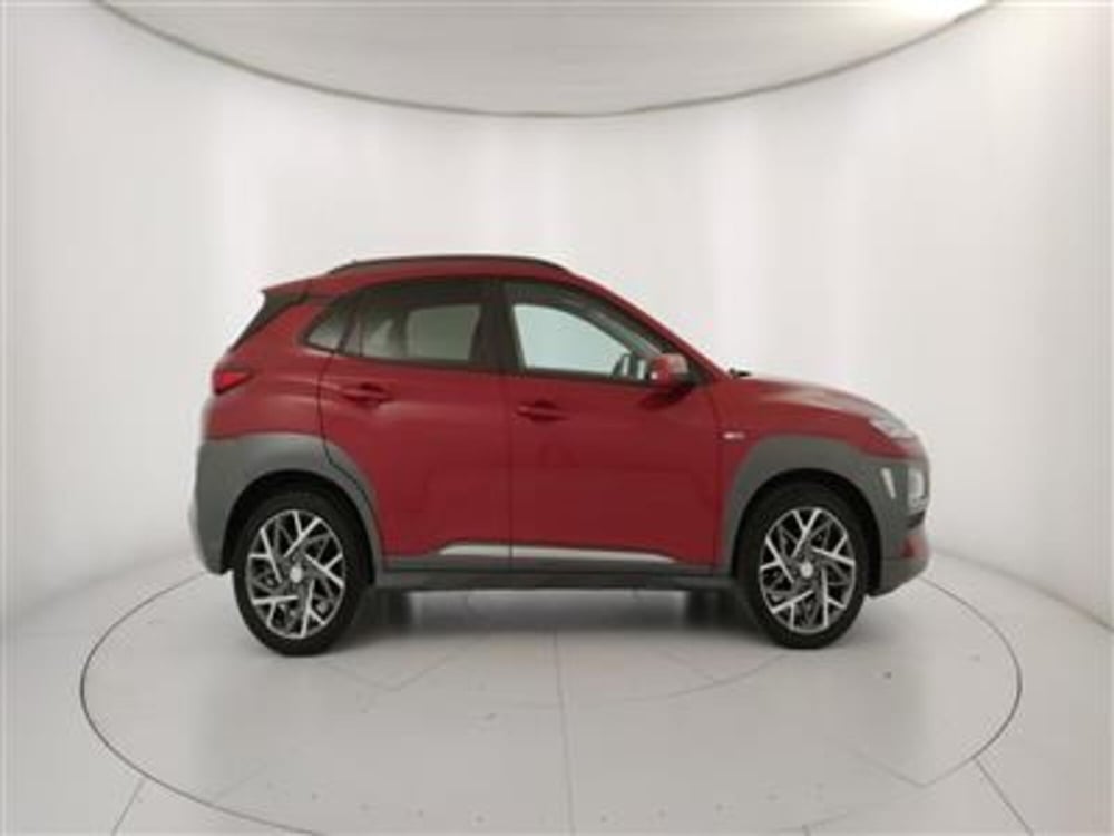 Hyundai Kona usata a Bari (9)