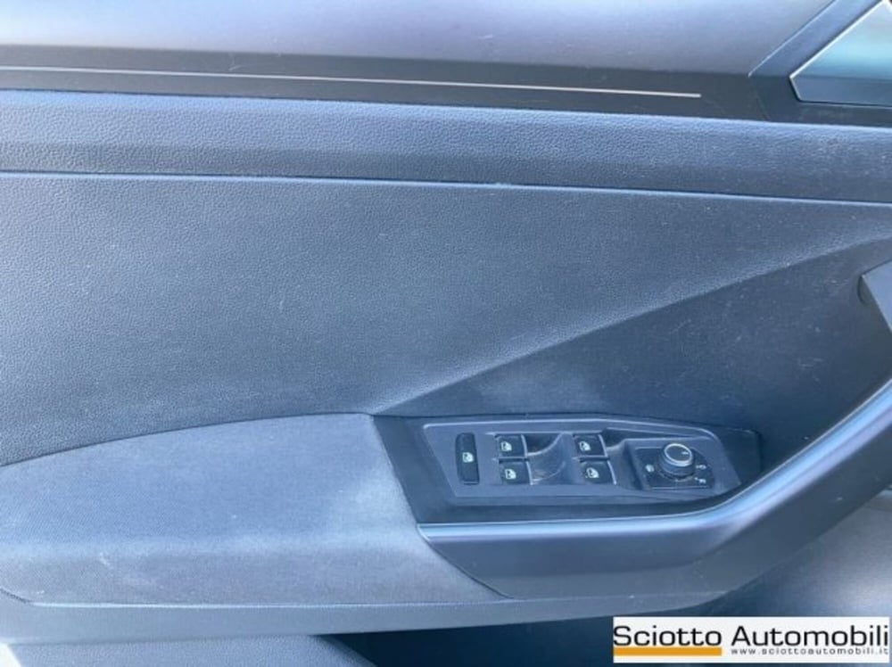 Volkswagen T-Roc usata a Messina (12)