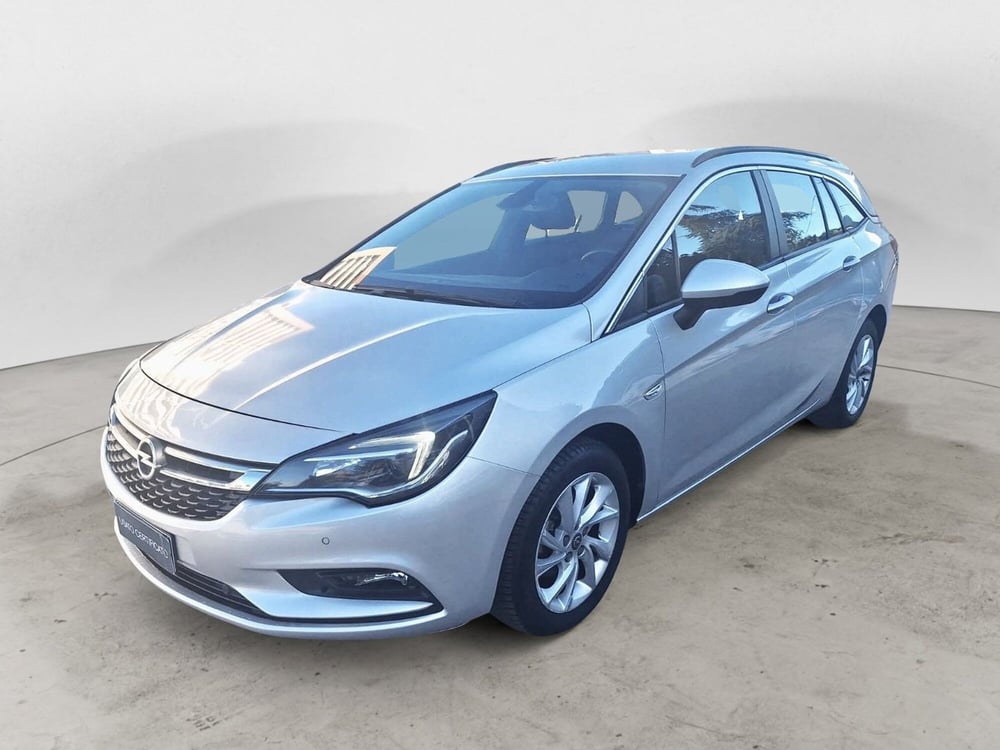 Opel Astra Station Wagon usata a Bari