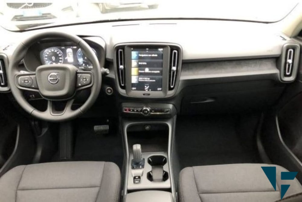 Volvo XC40 usata a Udine (8)