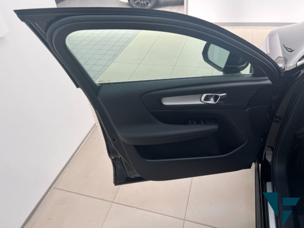 Volvo XC40 usata a Udine (17)