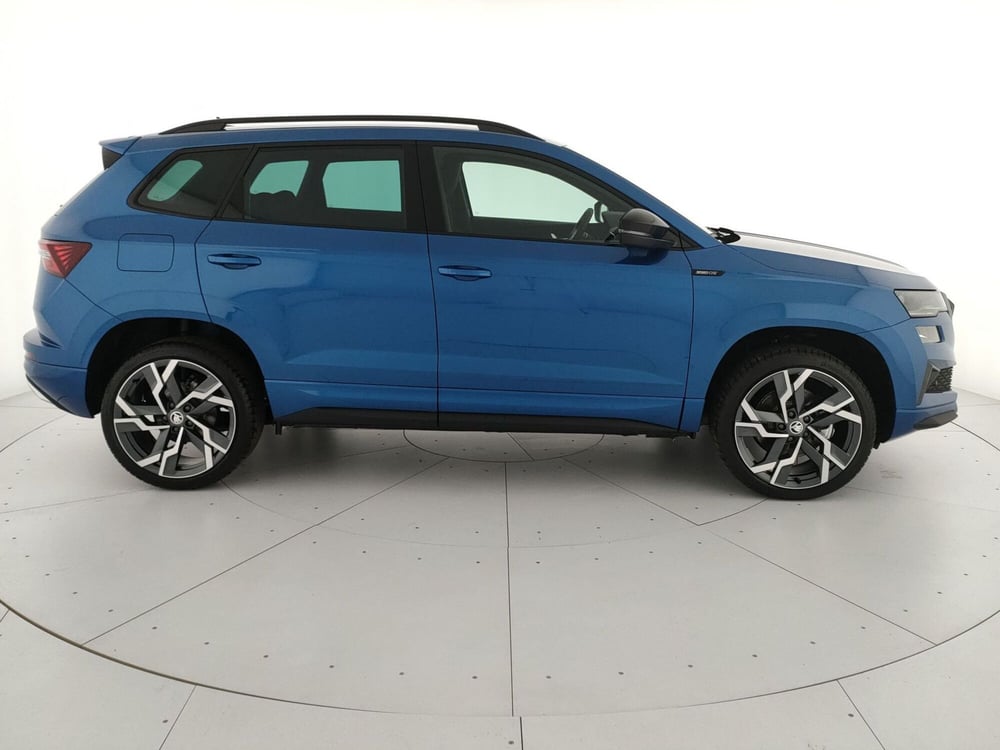 Skoda Karoq nuova a Caserta (4)