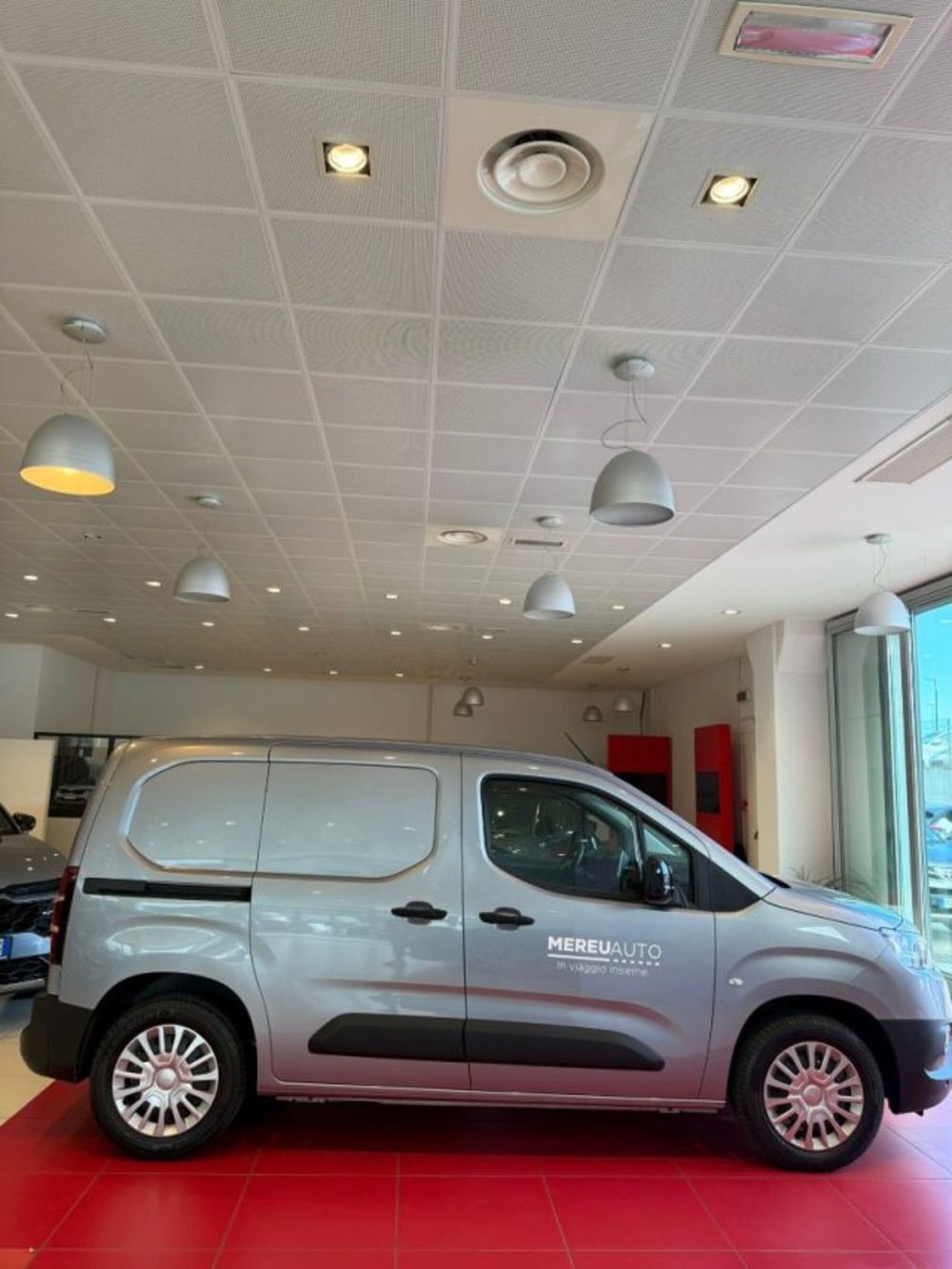 Toyota Proace City nuova a Sassari (4)