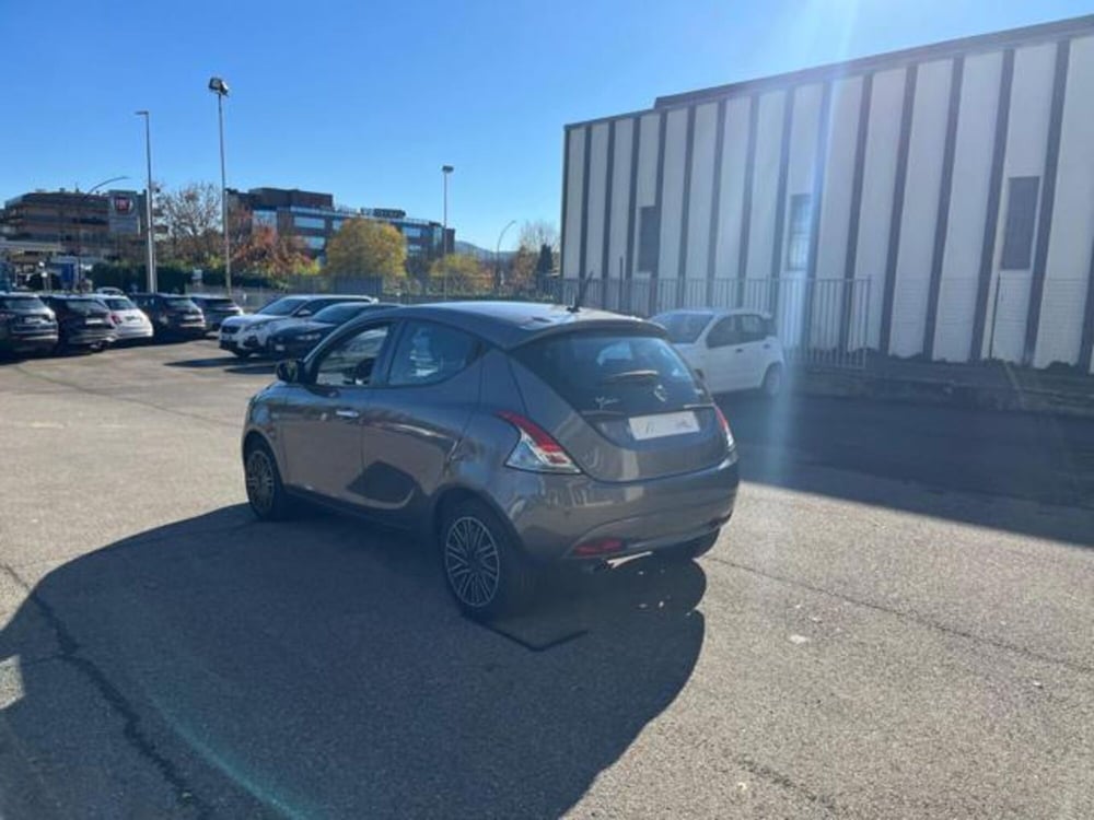 Lancia Ypsilon usata a Firenze (9)