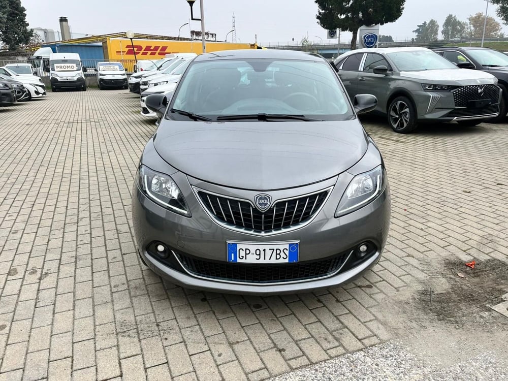 Lancia Ypsilon usata a Milano (2)