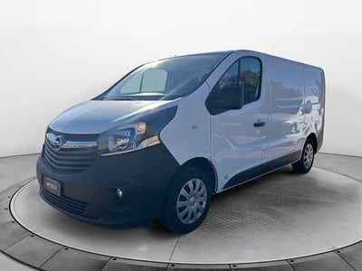 Opel Vivaro Furgone 27 1.6 BiTurbo S&amp;S PC-TN Furgone Edition del 2017 usata a Siena