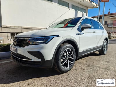 Volkswagen Tiguan 2.0 tdi Life 150cv dsg del 2021 usata a Cassano allo Ionio