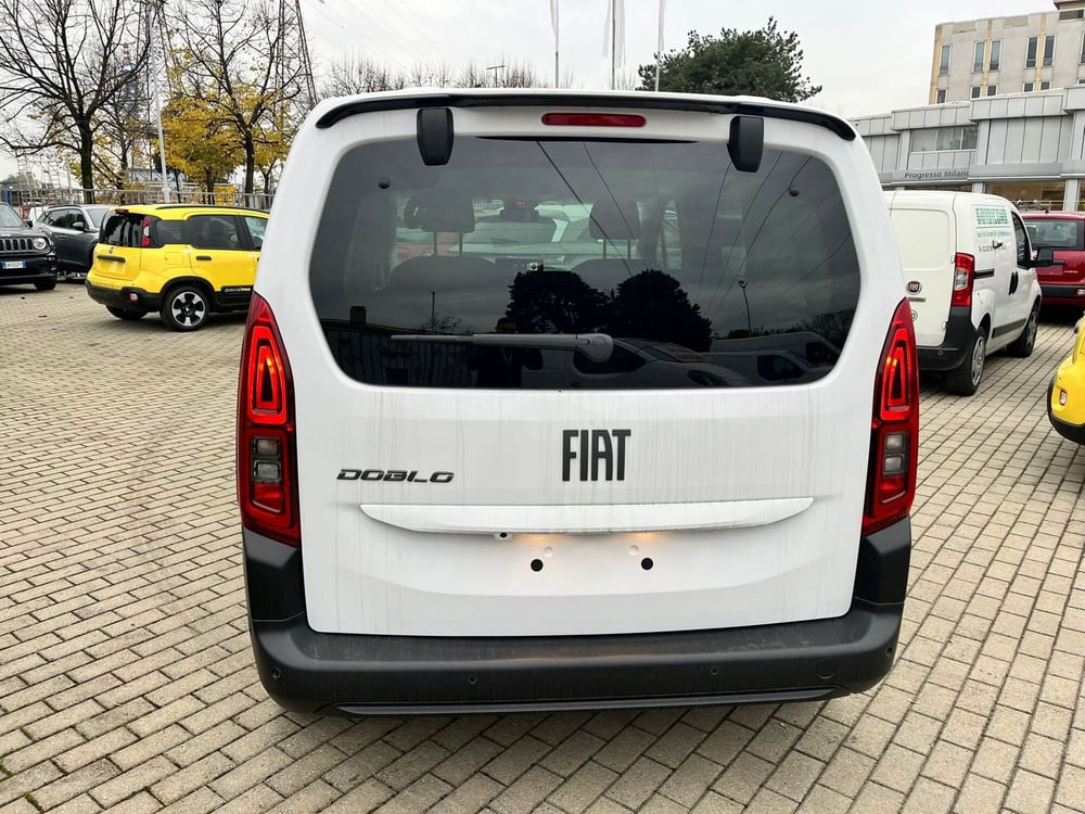 Fiat Doblò Furgone nuova a Milano (9)