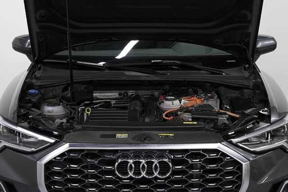 Audi Q3 Sportback usata a Como (11)