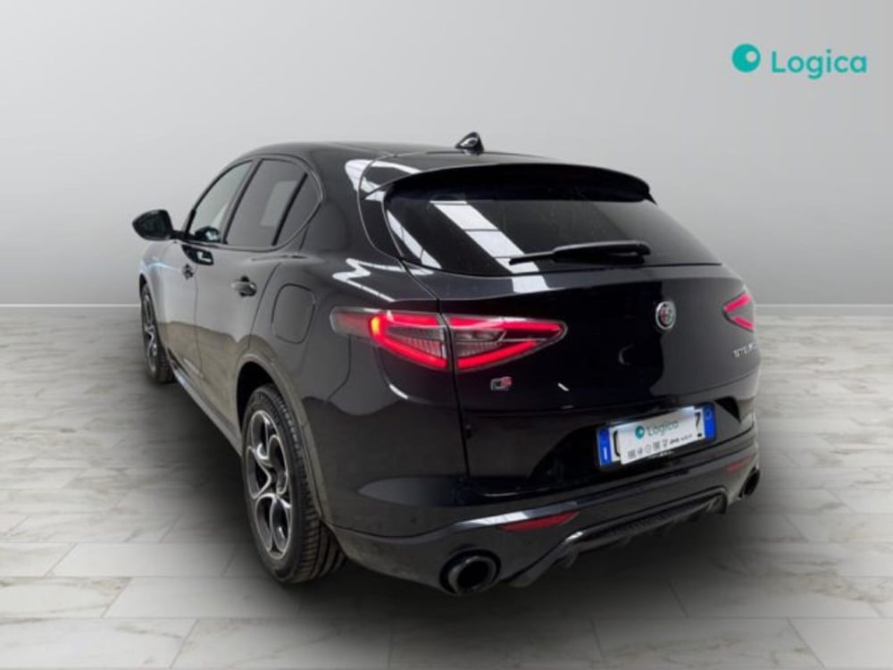 Alfa Romeo Stelvio usata a Biella (3)