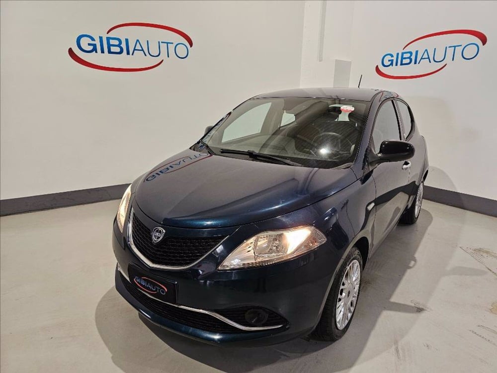 Lancia Ypsilon usata a Palermo (4)