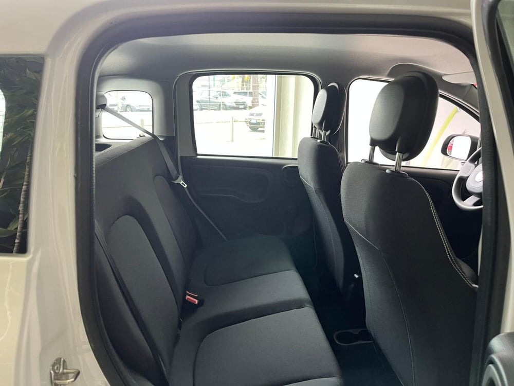 Fiat Panda Cross nuova a Milano (14)