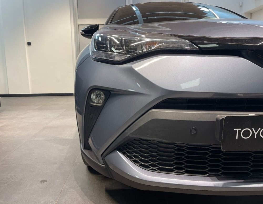 Toyota Toyota C-HR usata a Ferrara (15)