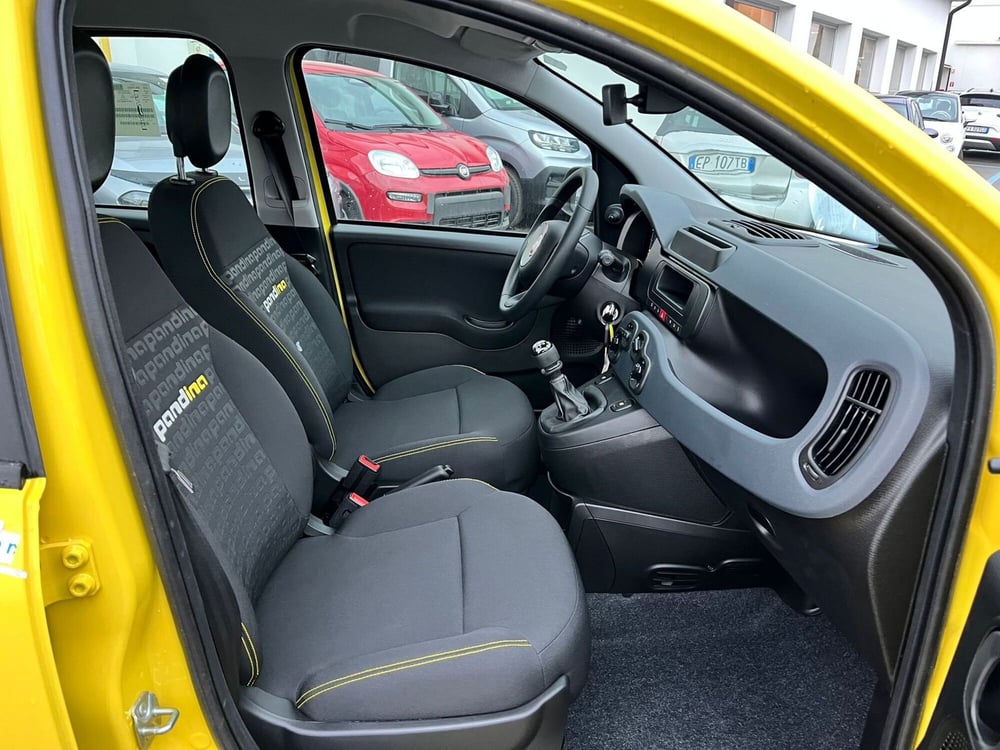 Fiat Panda Cross nuova a Milano (13)