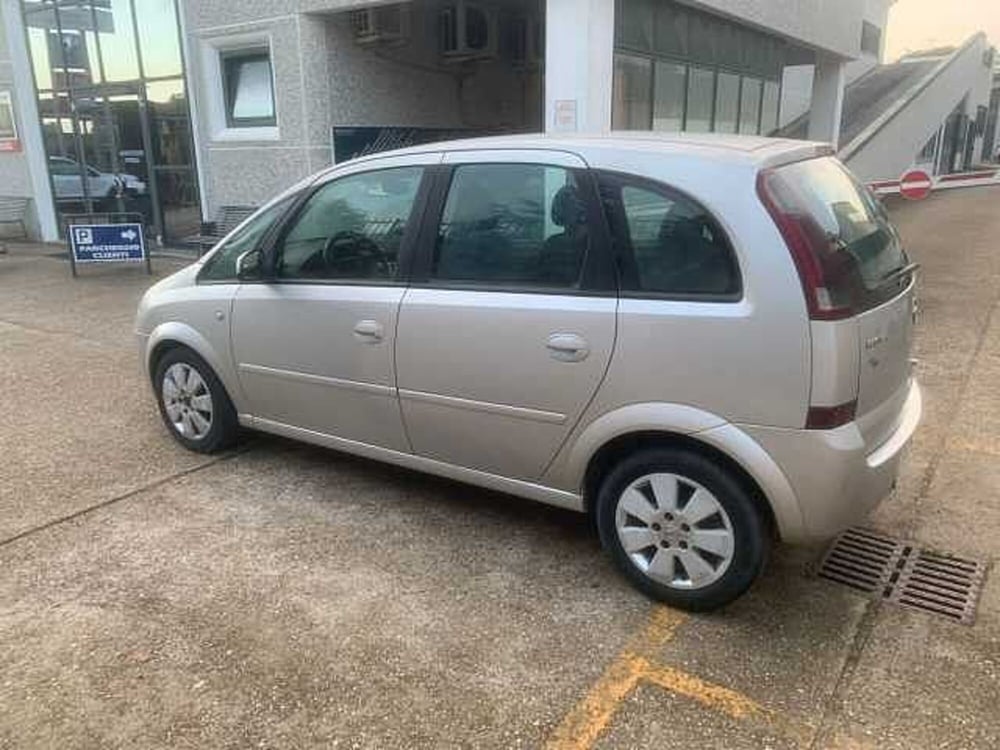 Opel Meriva usata a Roma (10)